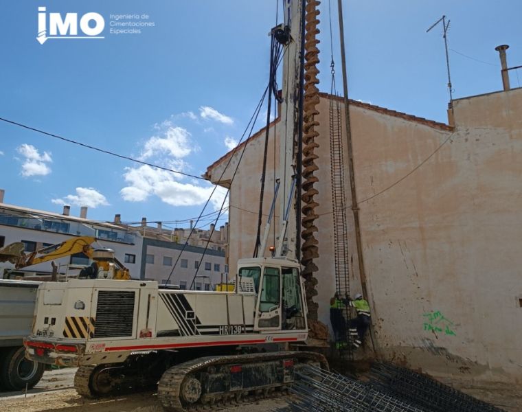  cimentación mediante pilotes para la empresa MALGO en Murcia.